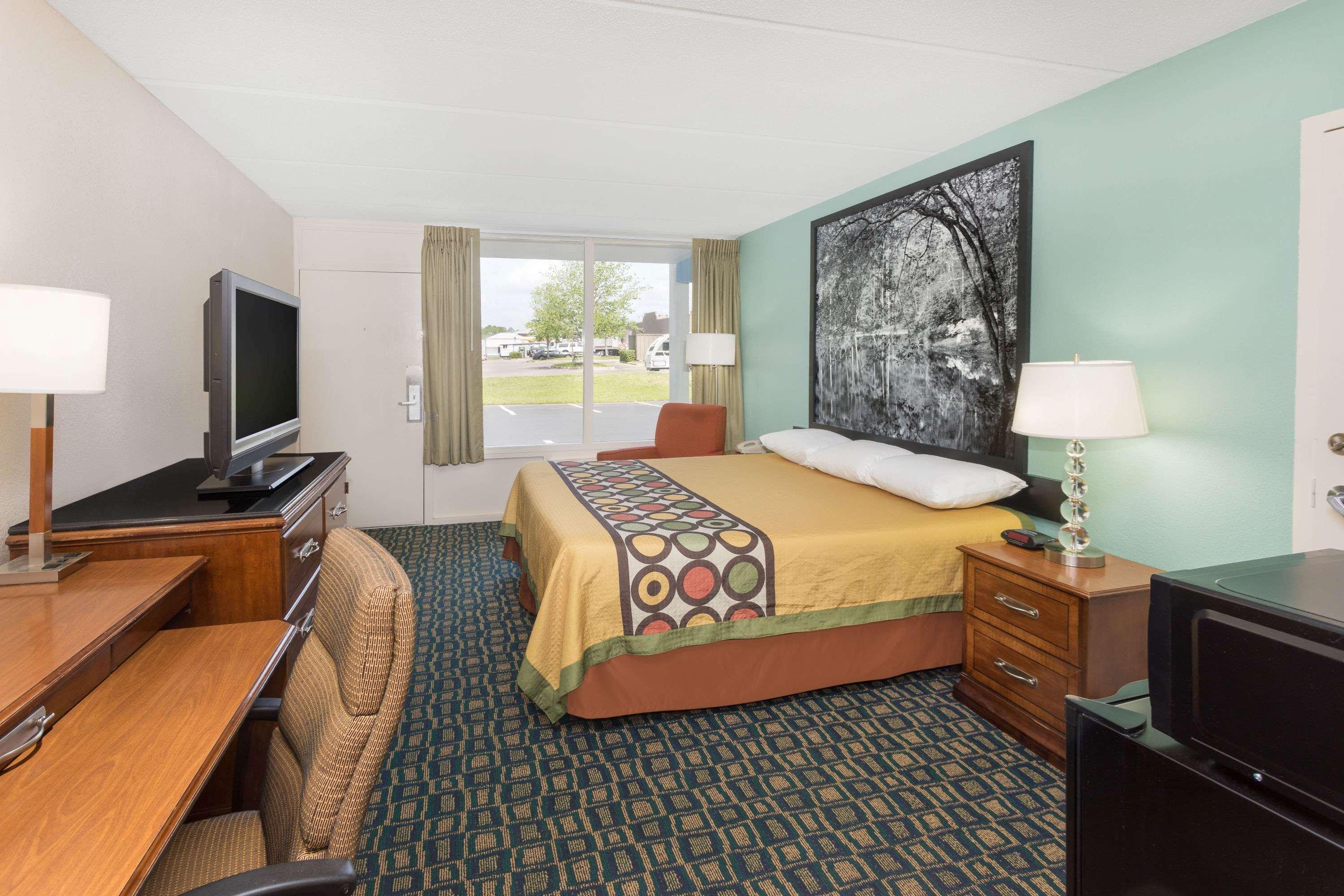 Super 8 By Wyndham Kingsland I-95 Naval Base Area Hotell Exteriör bild
